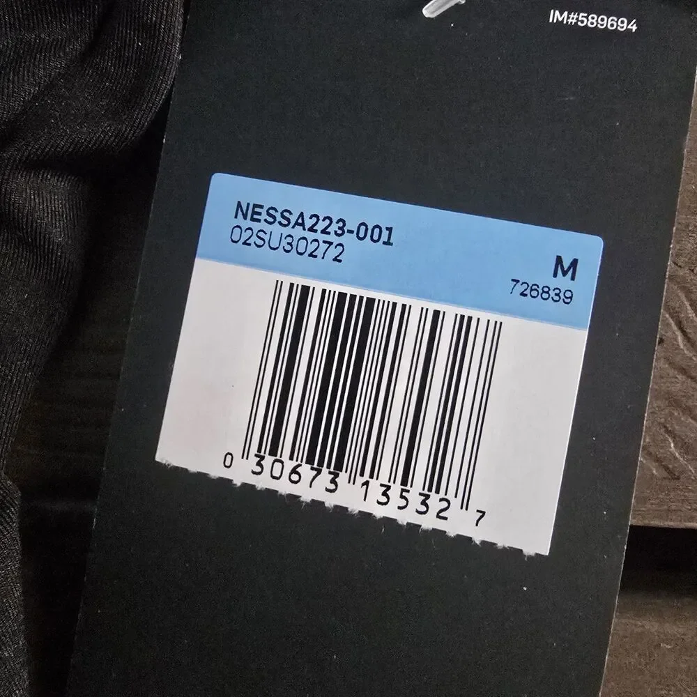 Nike essential women